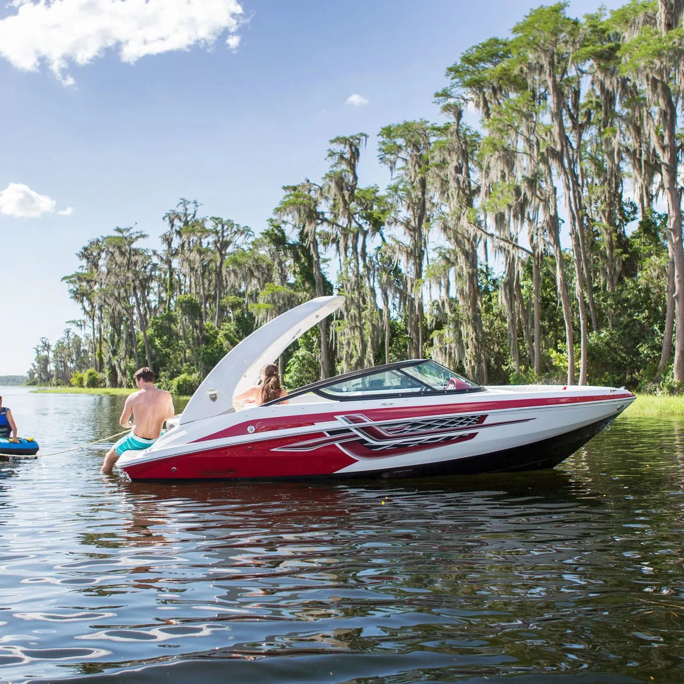 Luxury Sports Yacht China Personal Watercraft Inboard Engine Aluminum Fishing Jet Water Sports Fiberglass Hull Material River